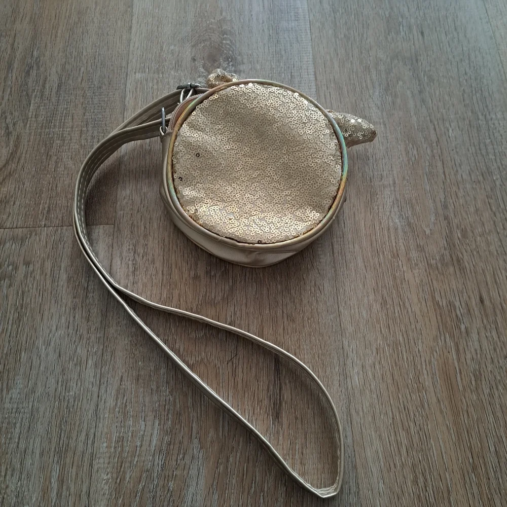 Unbranded gold sequin